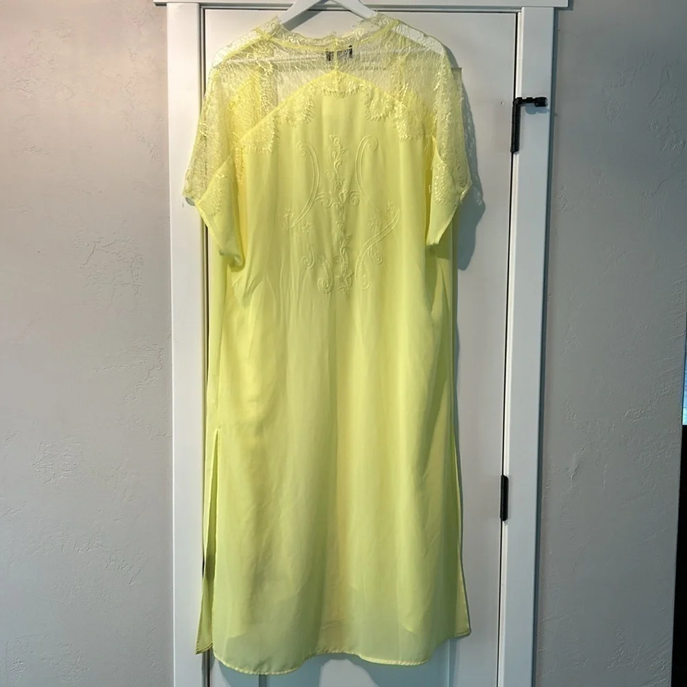 ASTR The Label Citrus Yellow Kimono Women’s Size Medium NWT